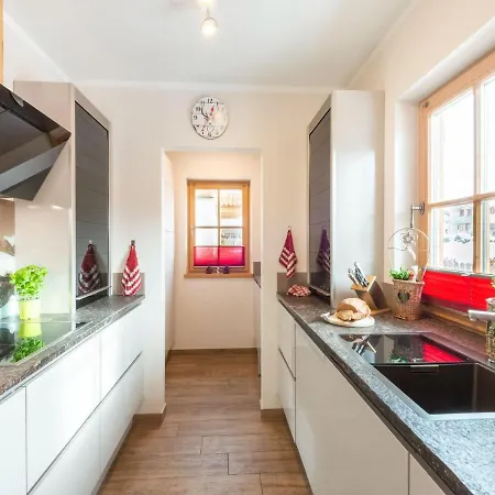 Alpesi faház Modern Chalet With Sauna In